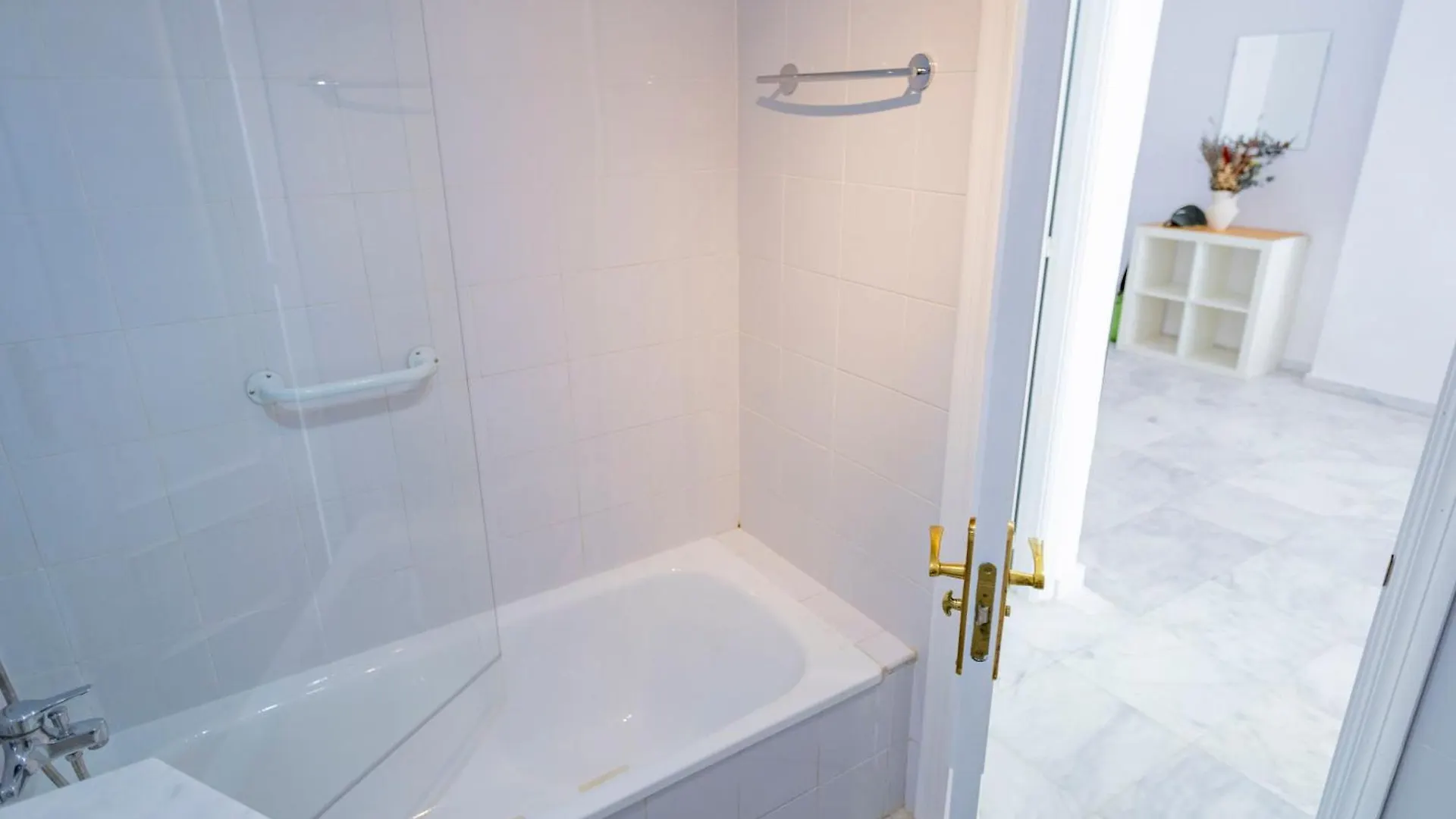 Ginva - Apartamento Con Terraza En La Ribera Del Rio El Puerto de Santa Maria 0*,