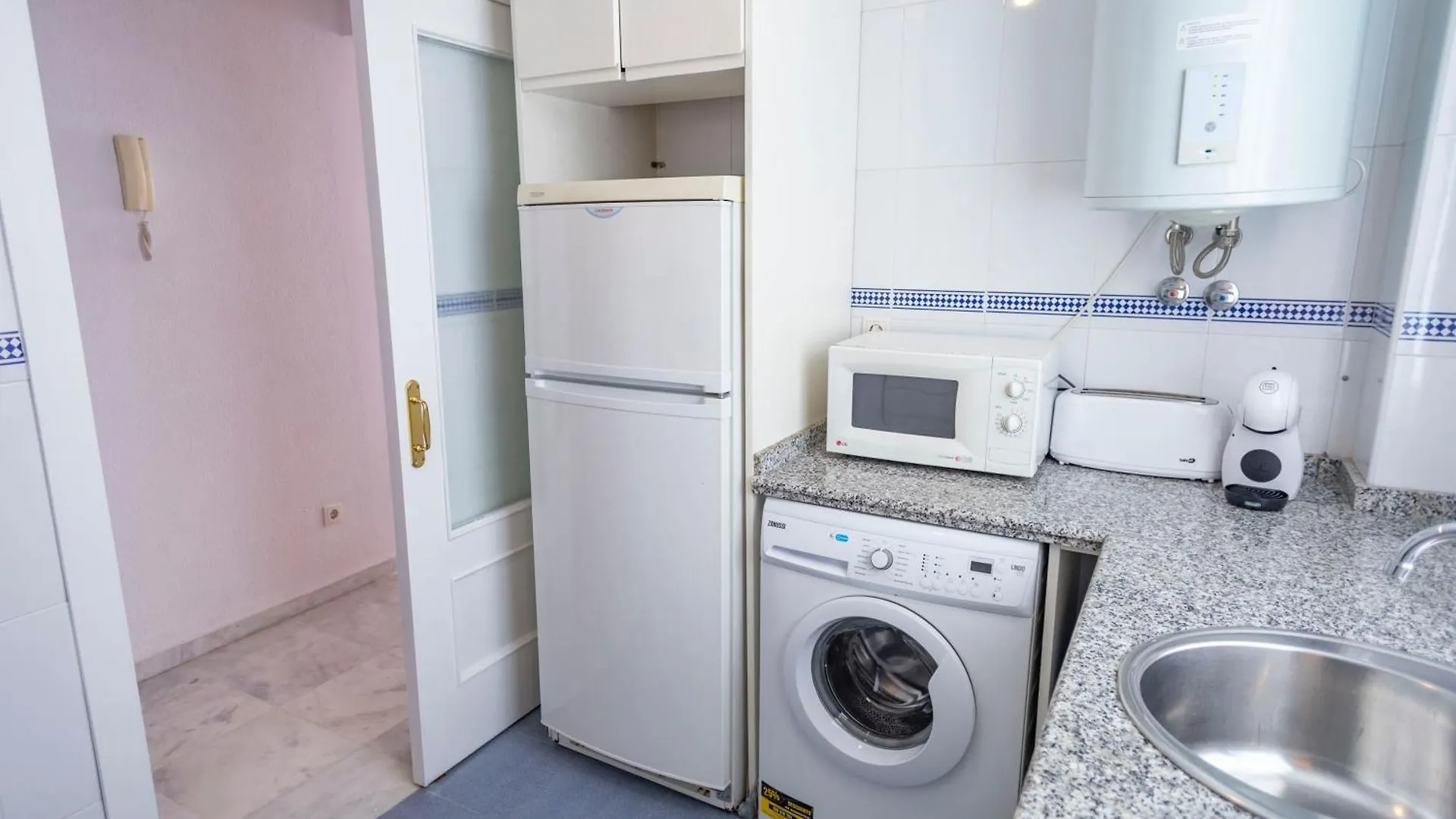 Apartment Ginva - Apartamento Con Terraza En La Ribera Del Rio El Puerto de Santa Maria