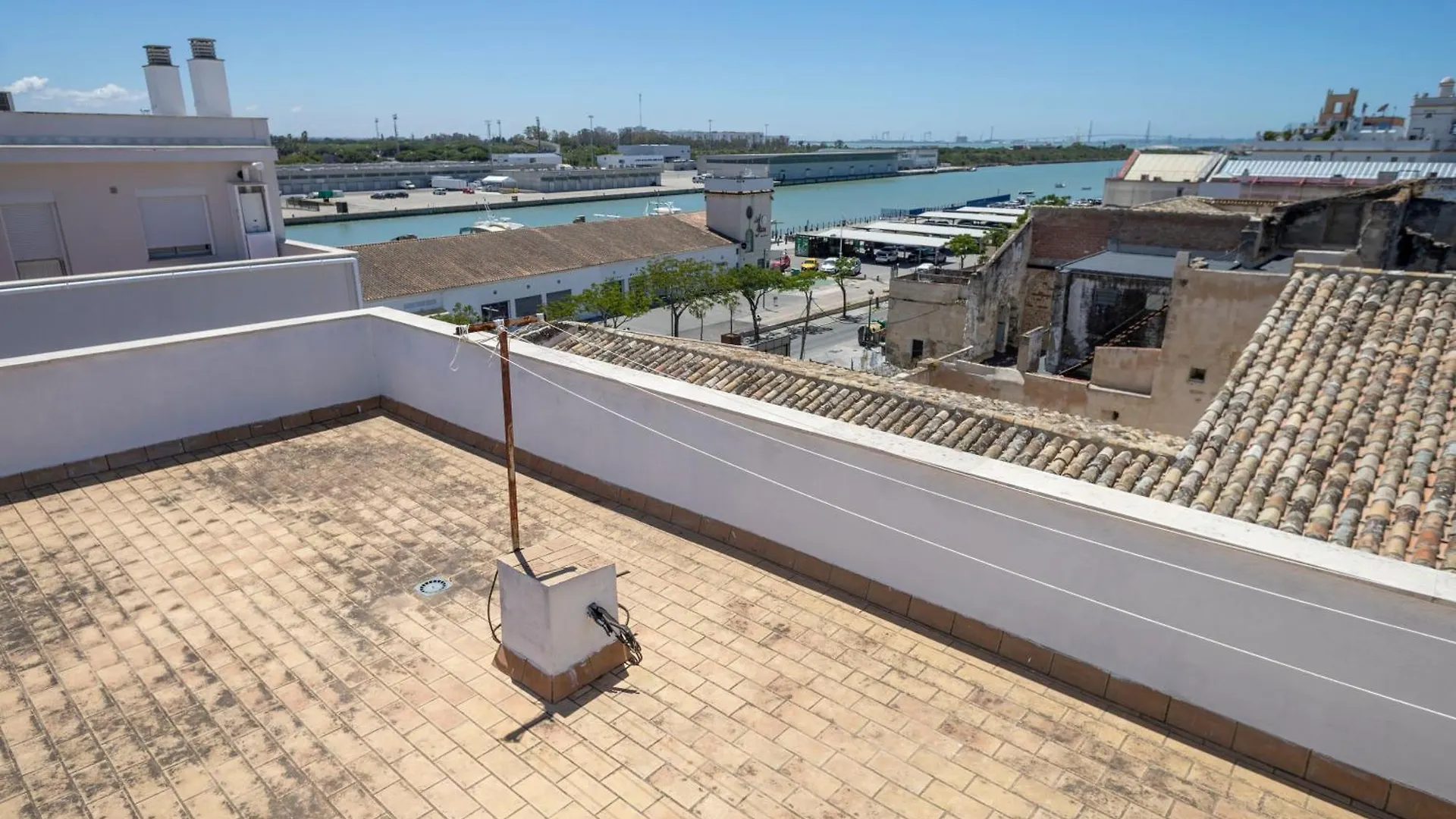 Ginva - Apartamento Con Terraza En La Ribera Del Rio El Puerto de Santa Maria Apartment